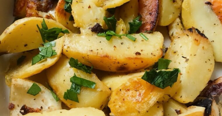 Greek Lemon Potatoes Recipe (Patates Lemonates)